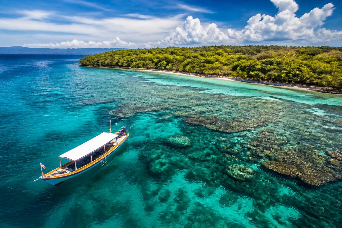 Menjangan Island turquoise waters and coral reef